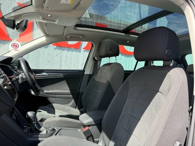 Volkswagen Tiguan Suv AK19XMT Grey #2