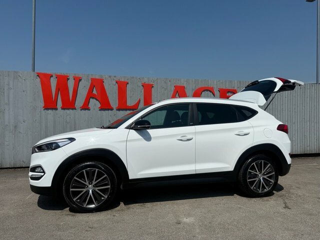 Hyundai Tucson Crdi Go Se White #4