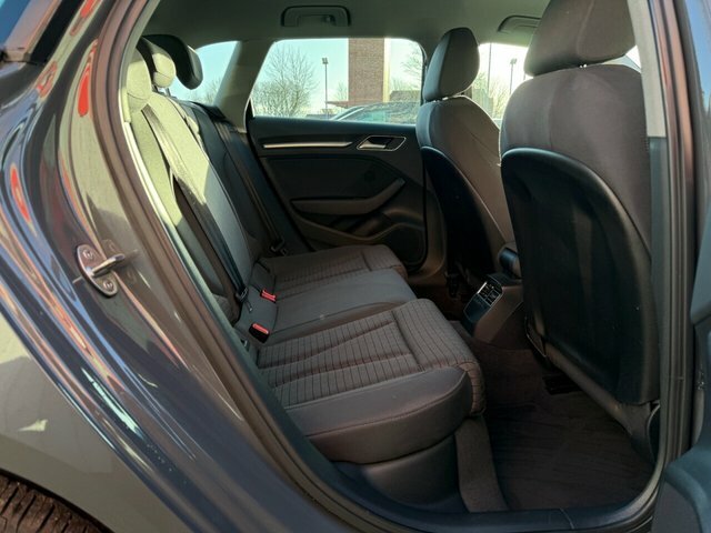 Audi A3 1.6 Tdi Sport White #30