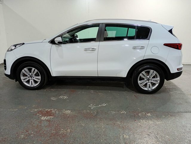 Kia Sportage Crdi 2 Suv YG16LBE White #4