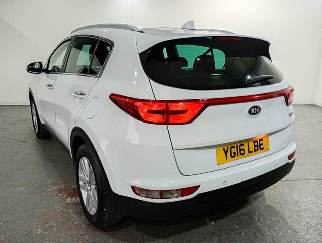 Kia Sportage Crdi 2 Suv YG16LBE White #5