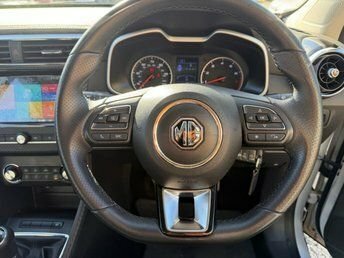 MG ZS 1.5 Vti-tech Exclusive Euro 6 Ss White #9