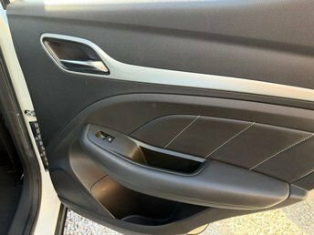 MG ZS 1.5 Vti-tech Exclusive Euro 6 Ss White #16