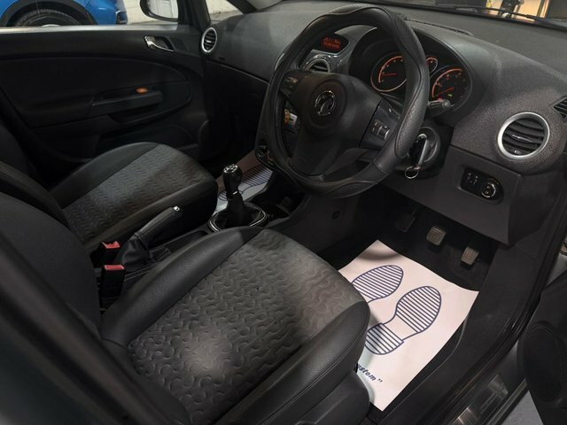 Vauxhall Corsa 16V Se Hatchback Silver #5