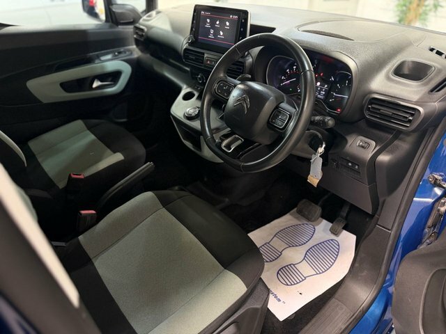 Citroen Berlingo Mpv Red #8