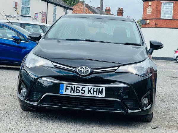 Toyota Avensis 1.8 V-matic Business Edition Euro 6 Black #2