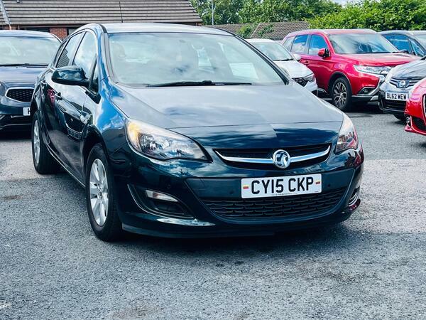 Vauxhall Astra 1.6 Cdti Ecoflex 94G Tech Line Hatchback Diese Black #1