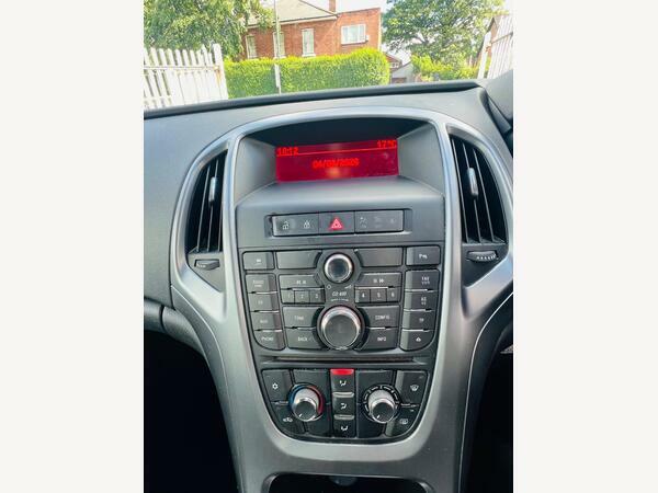 Vauxhall Astra 1.6 Cdti Ecoflex 94G Tech Line Hatchback Diese Black #27