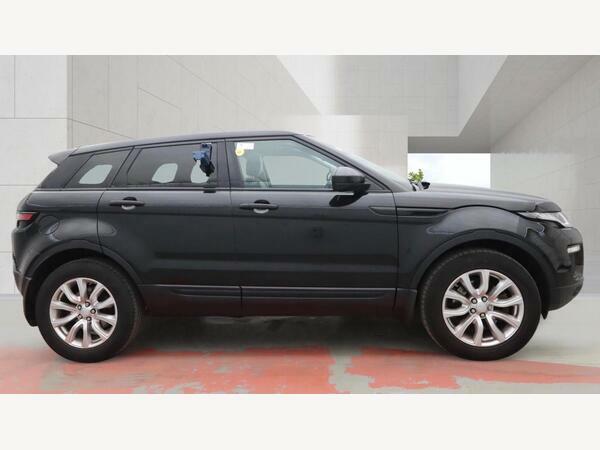 Land Rover Range Rover Evoque 2.0 Td4 Se Tech 4Wd Euro 6 Ss PJ66NVP Black #4