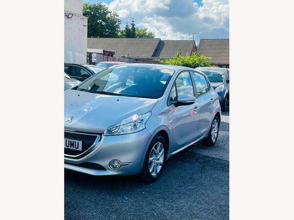 Peugeot 208 2015 65 Puretech Grey #4