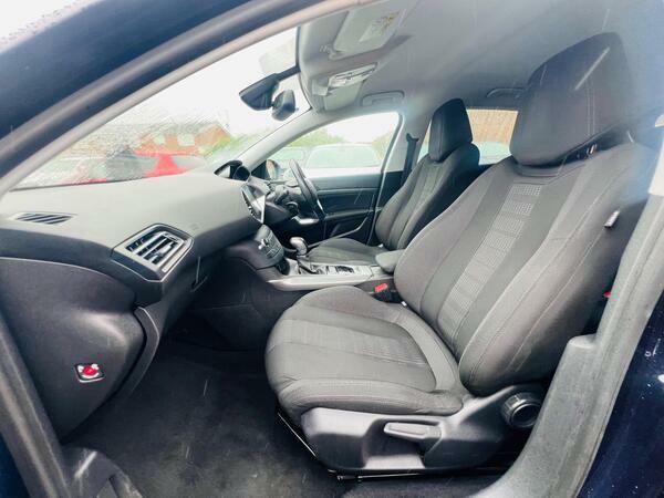 Peugeot 308 308 Active E-thp White #23