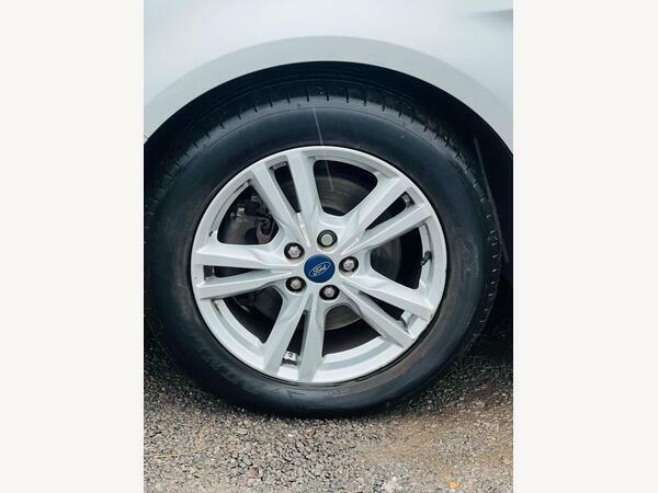 Ford Galaxy  Silver #25