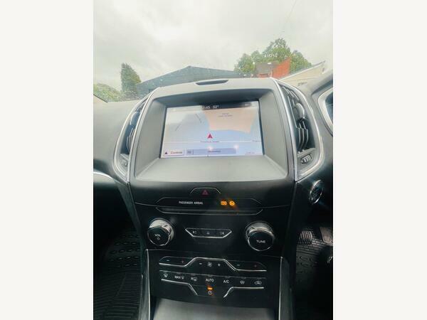 Ford Galaxy  Silver #27