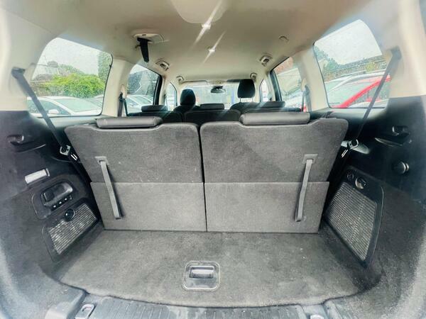 Ford Galaxy  Silver #23