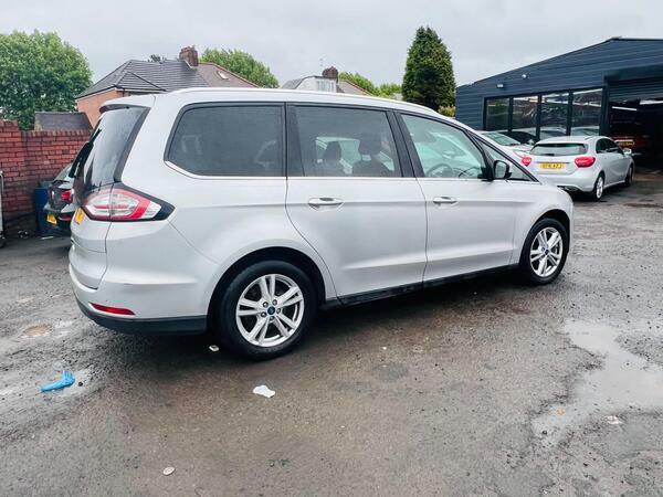 Ford Galaxy  Silver #10