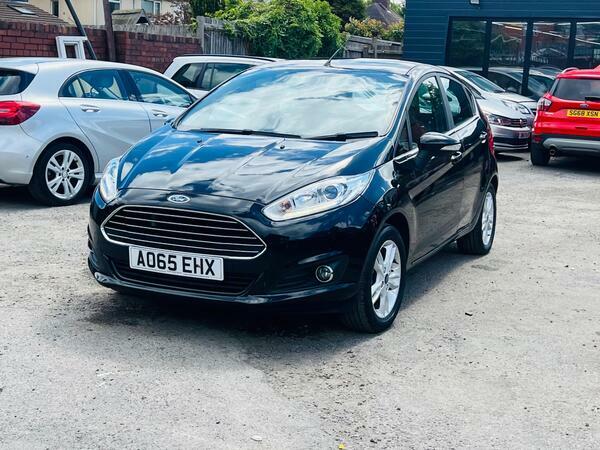 Ford Fiesta 1.6 Zetec Powershift Euro 6 Black