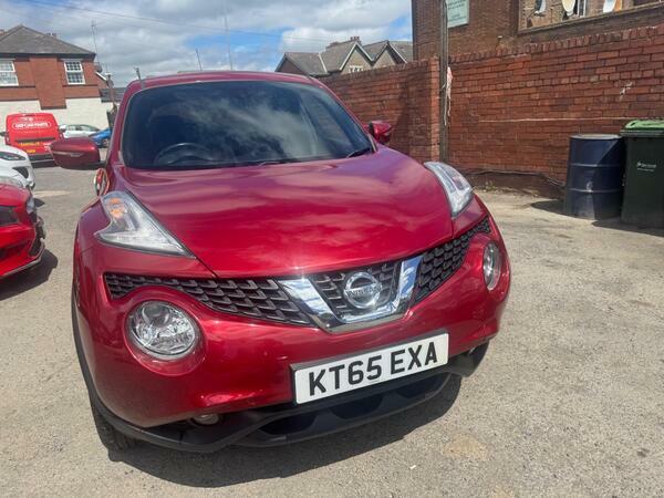 Nissan Juke 1.6 N-connecta Xtron Euro 6 Red #4