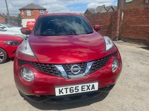 Nissan Juke 1.6 N-connecta Xtron Euro 6 Red