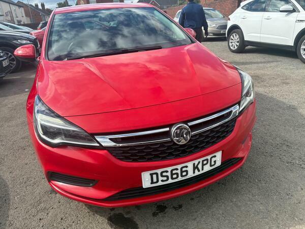 Vauxhall Astra 1.6 Cdti Ecoflex Design Euro 6 Ss Red