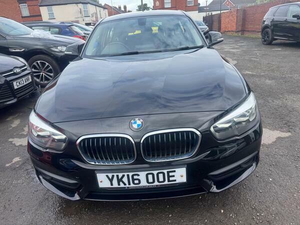 BMW 1 Series 1.5 118I Se Euro 6 Ss Black #4