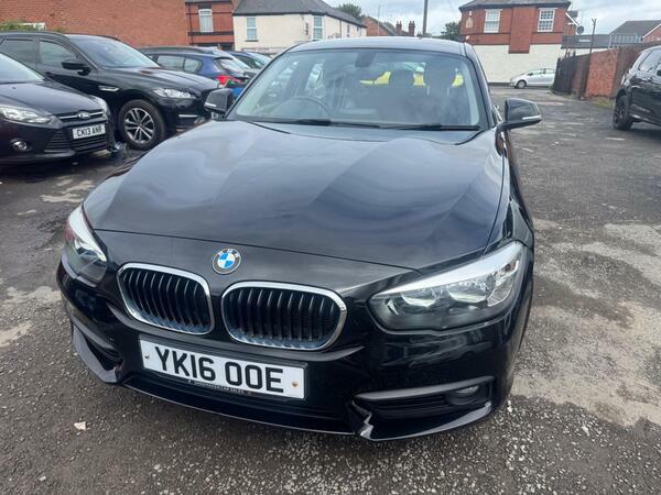 BMW 1 Series 1.5 118I Se Euro 6 Ss Black #2