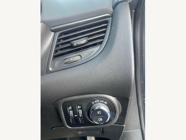 Vauxhall Zafira Tourer Exclusiv Cdti Brown #21