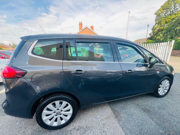 Vauxhall Zafira Tourer Exclusiv Cdti Brown #15