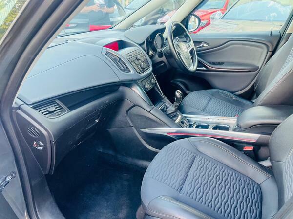 Vauxhall Zafira Tourer Exclusiv Cdti Brown #16