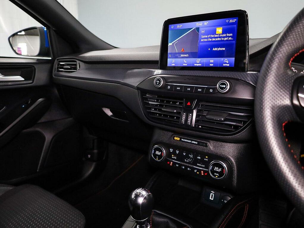 Ford Focus Ecoboost St-line X Hatchback BA69OJH Blue #4