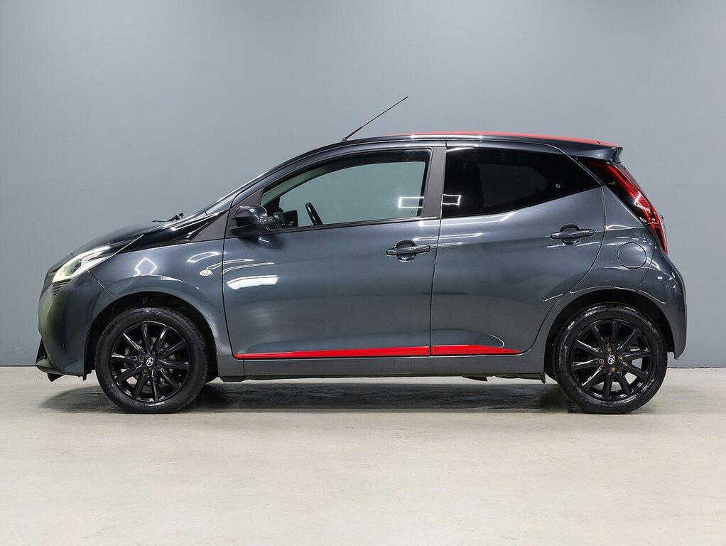 Toyota Aygo Vvt-i X-press Hatchback A068OSU Grey #6