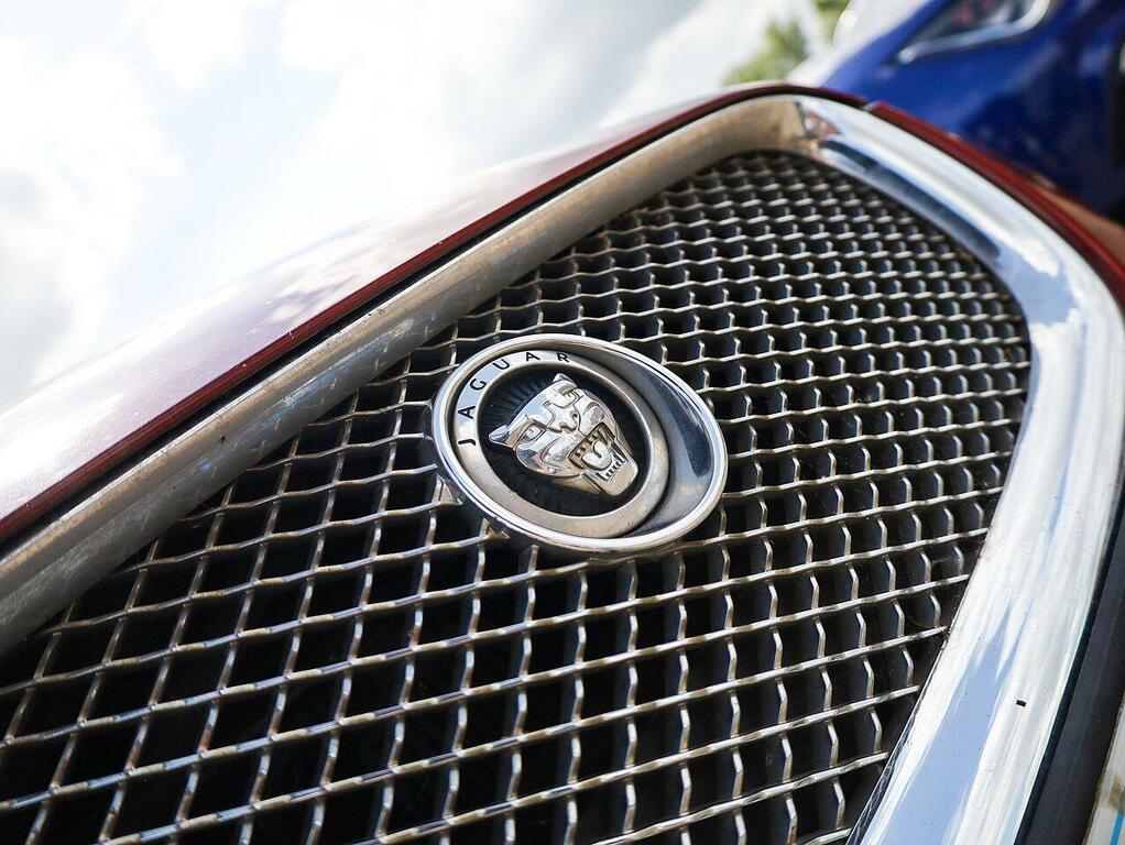 Jaguar XF Premium Luxury 2.2 Red #3
