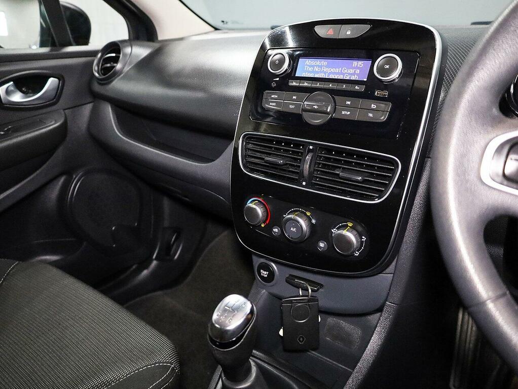 Renault Clio Hatchback AU67DZN Grey #4