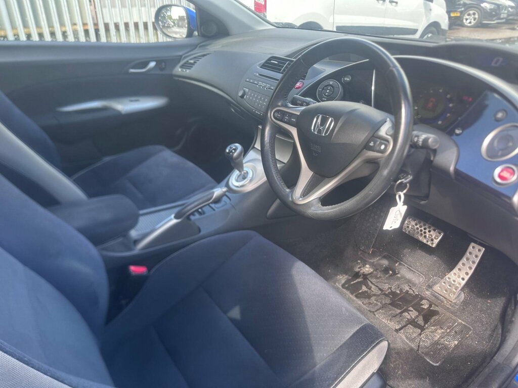 Honda Civic 1.8 I-vtec Es Silver #11