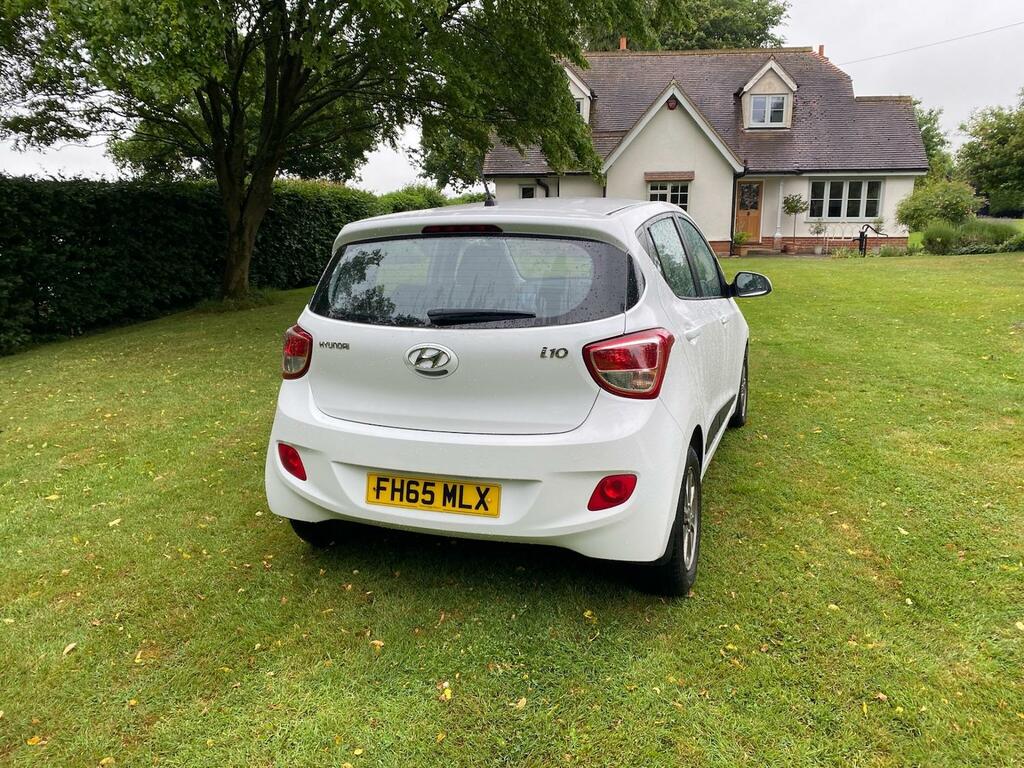 Hyundai I10 1.0 Blue Drive Premium White #4