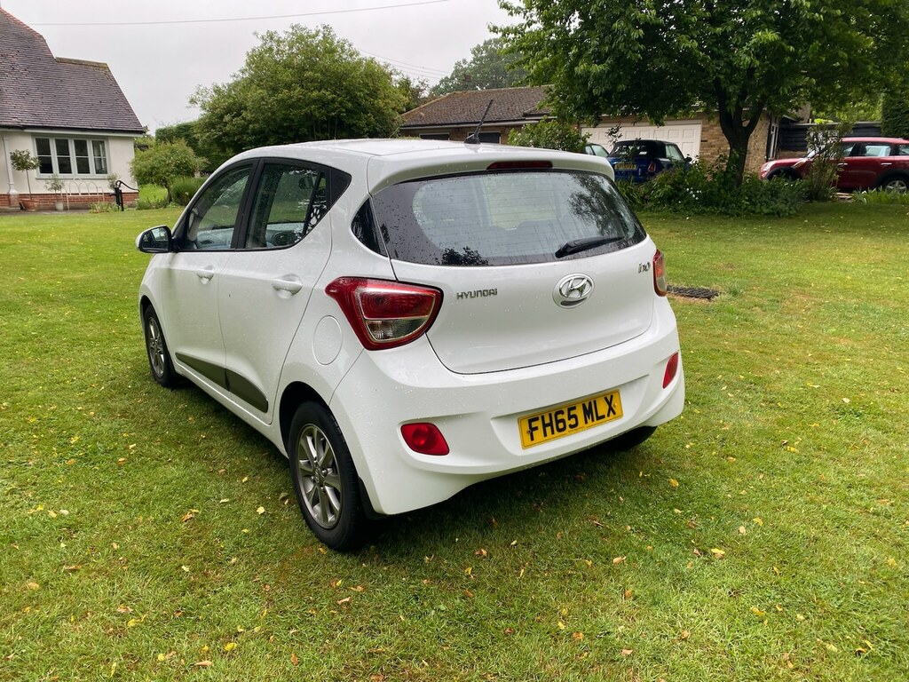 Hyundai I10 1.0 Blue Drive Premium FH65MLX White #5