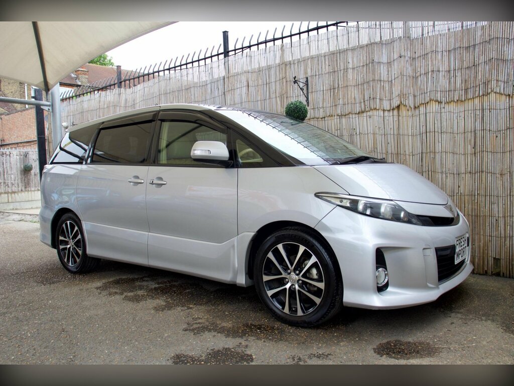 Toyota Estima Mpv White #9