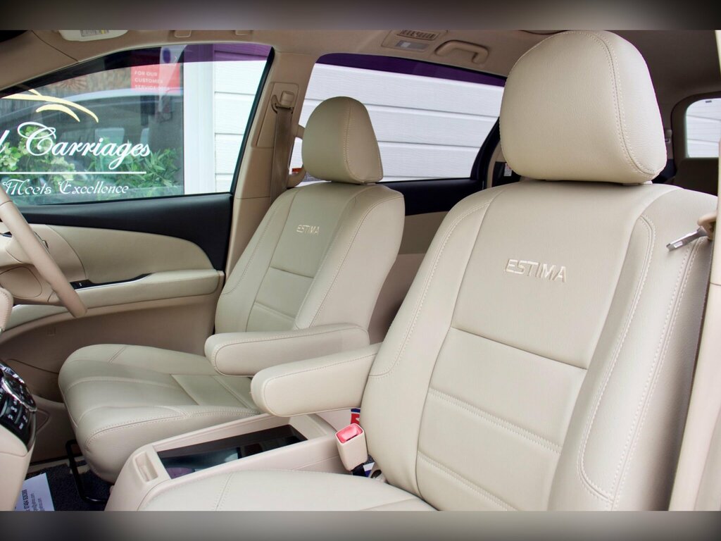 Toyota Estima Mpv White #24