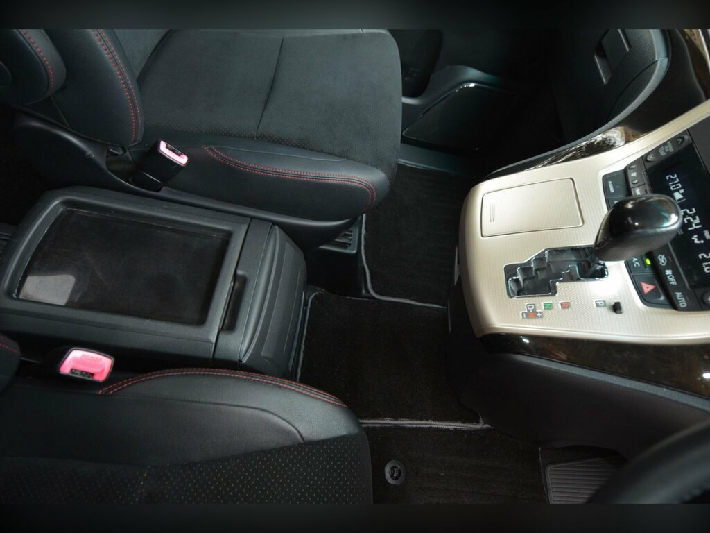 Toyota Vellfire 2.4 Auto Black #48