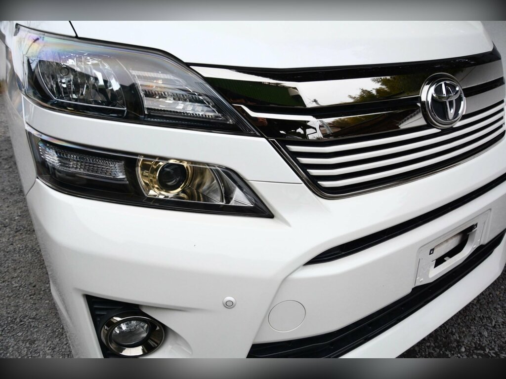 Toyota Vellfire 2.4 Auto Black #18