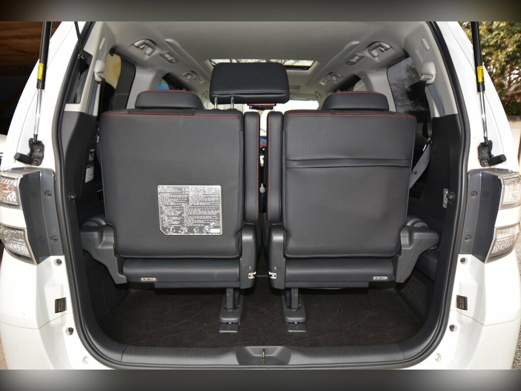 Toyota Vellfire 2.4 Auto Black #37