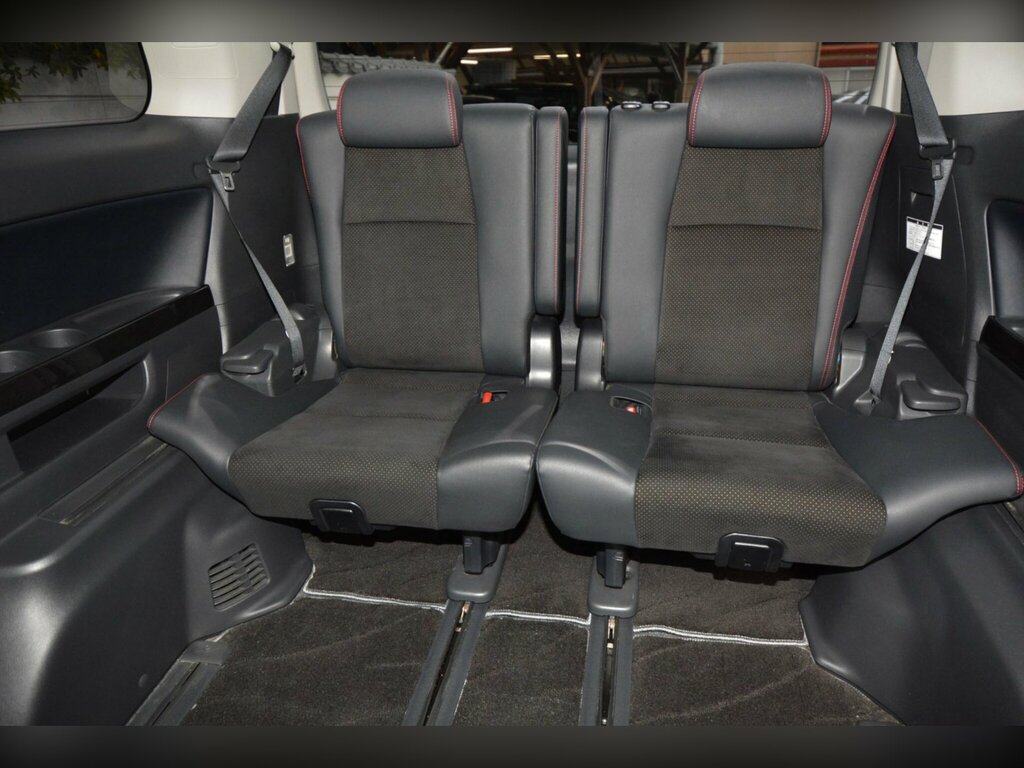 Toyota Vellfire 2.4 Auto Black #36