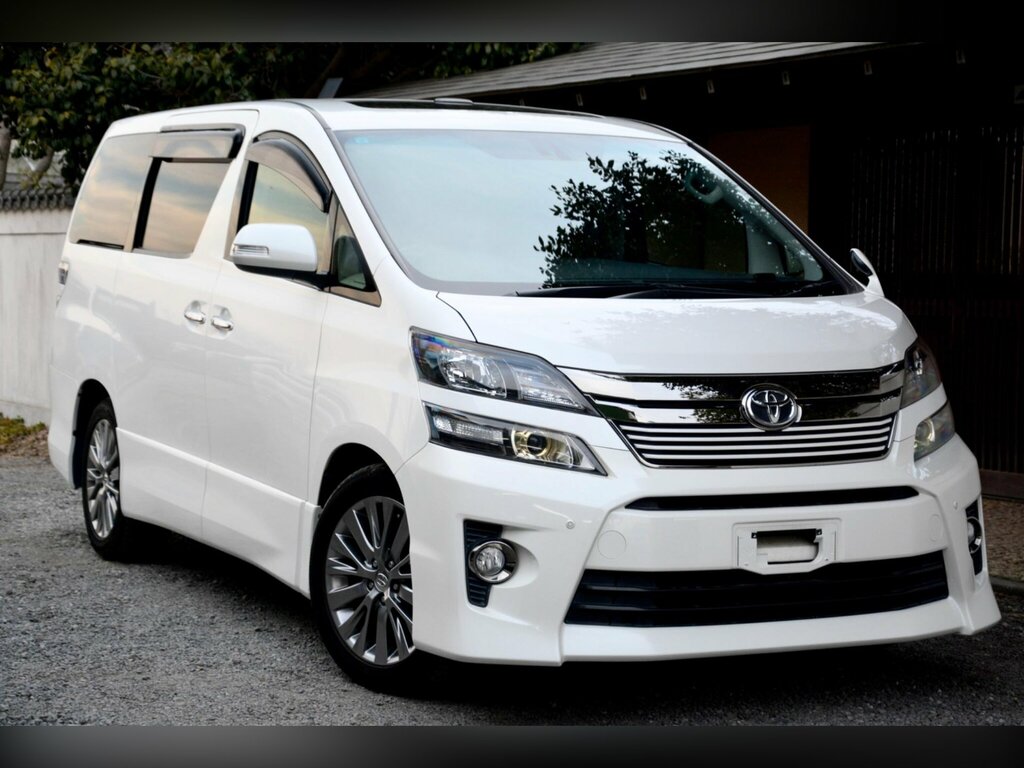 Toyota Vellfire 2.4 Auto Black #1