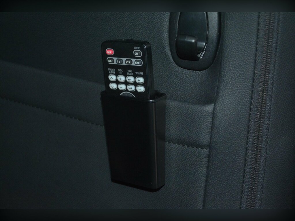 Toyota Vellfire 2.4 Auto Black #52