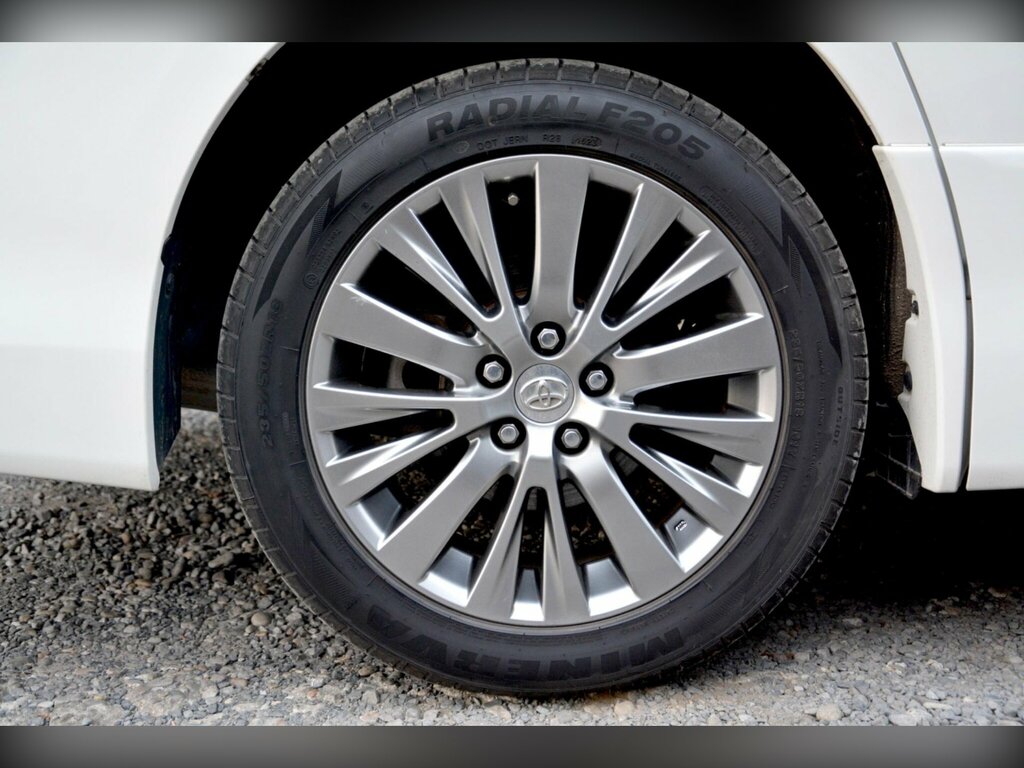 Toyota Vellfire 2.4 Auto Black #57
