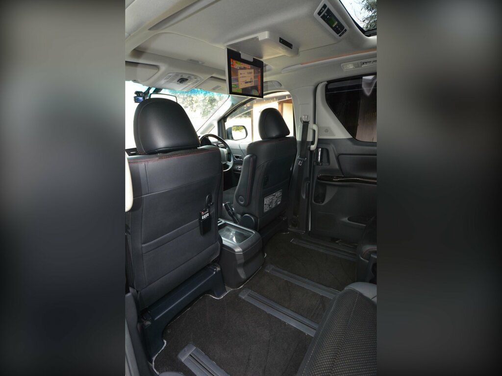 Toyota Vellfire 2.4 Auto Black #28