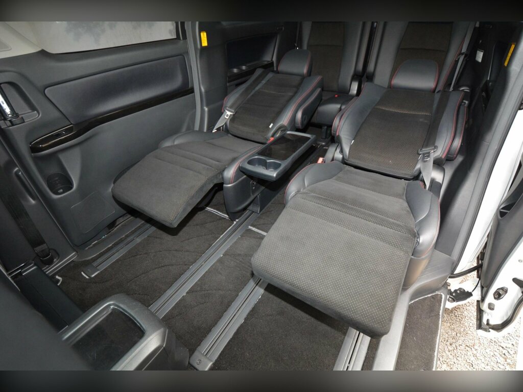 Toyota Vellfire 2.4 Auto Black #33