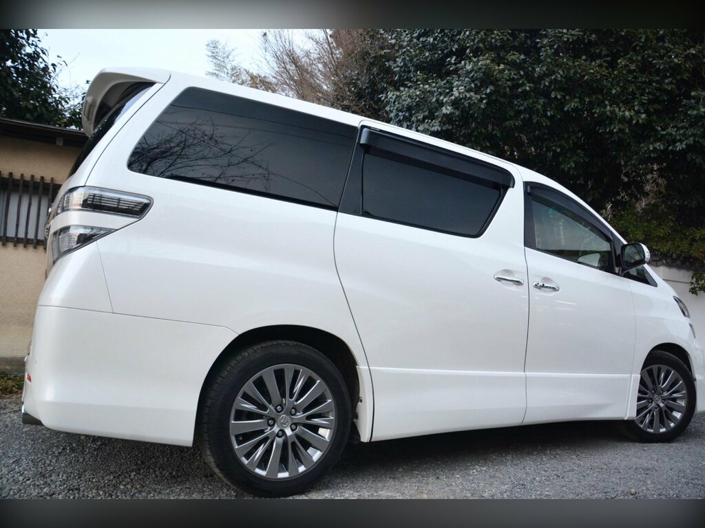 Toyota Vellfire 2.4 Auto Black #8