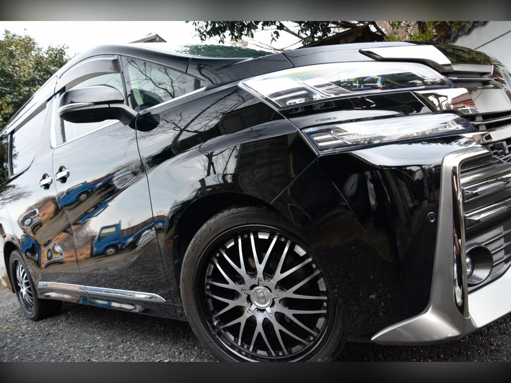 Toyota Vellfire 2.5 Z G Edition - 4Wd - Aero Styling Black #4
