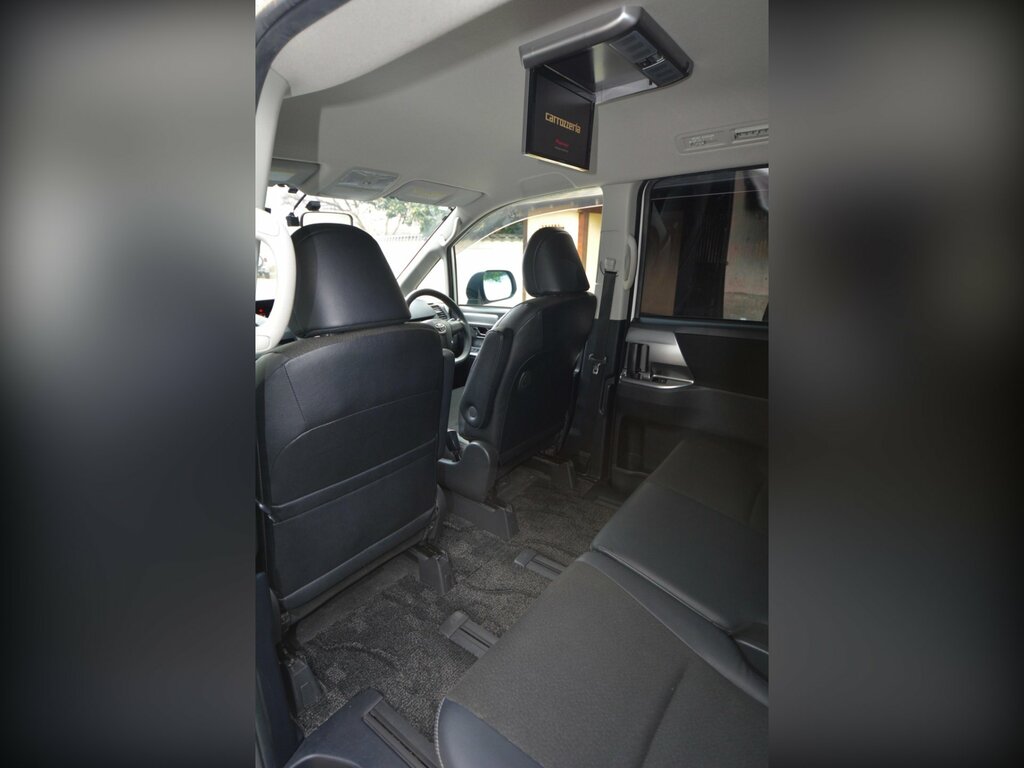 Toyota Voxy Mpv 2.0 8 Seats Ulez Compliance 201363 Black #28