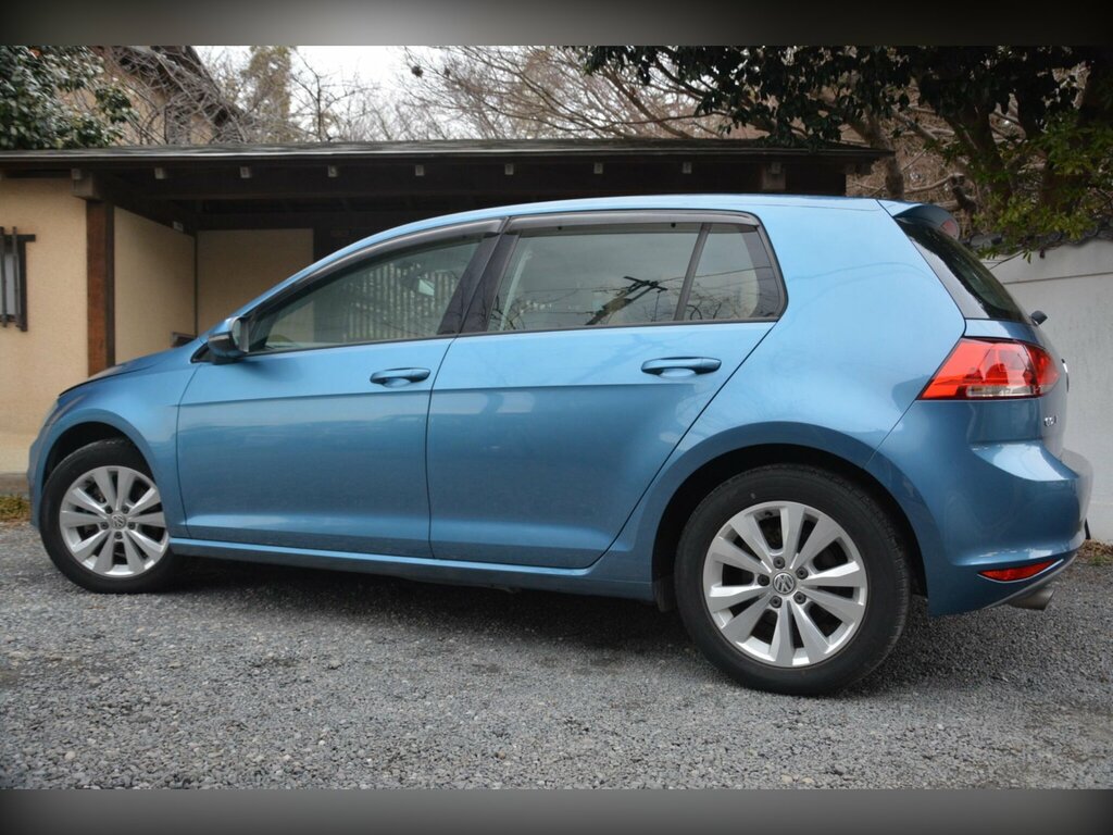 Volkswagen Golf Black #8